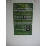 sinalização supermercado Biritiba Mirim